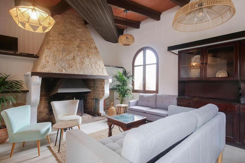 Apartment Copet, Stilvoll Und Ruhig,xxl Pool,daybeds,wifi,klima *